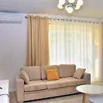Apartment White Moon 302