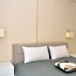 Apartment White Moon 302