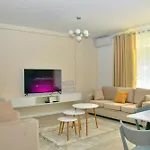 Apartment White Moon 302 Plazhi San Pietro