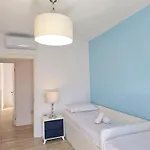 White Moon 302 Apartment *