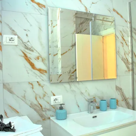 White Moon 302 公寓 Plazhi San Pietro