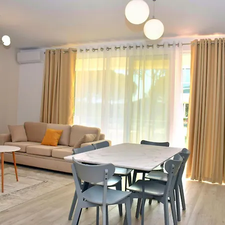 דירה White Moon 302 *