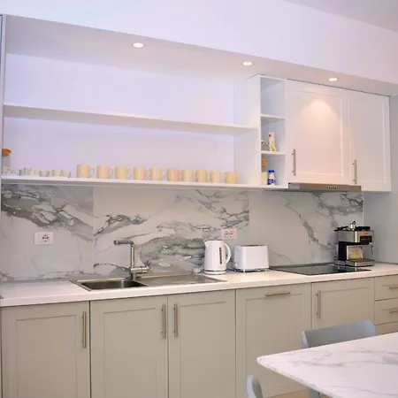 White Moon 302 Apartamento Plazhi San Pietro